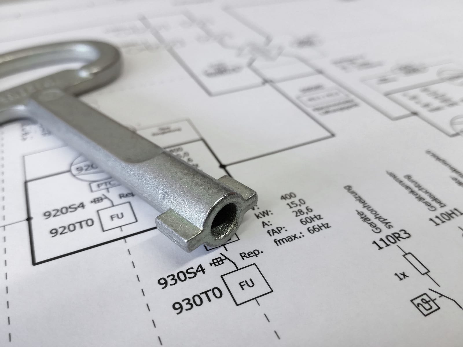 Tips for effective management of electrical projects